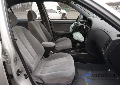 2004 Hyundai Elantra Gls/Gt из США, поврежденный, VIN KMHDN46D24U803617